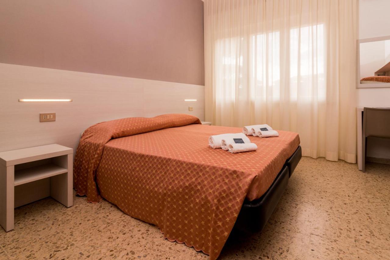 Hotel Lydia Cervia Exterior photo