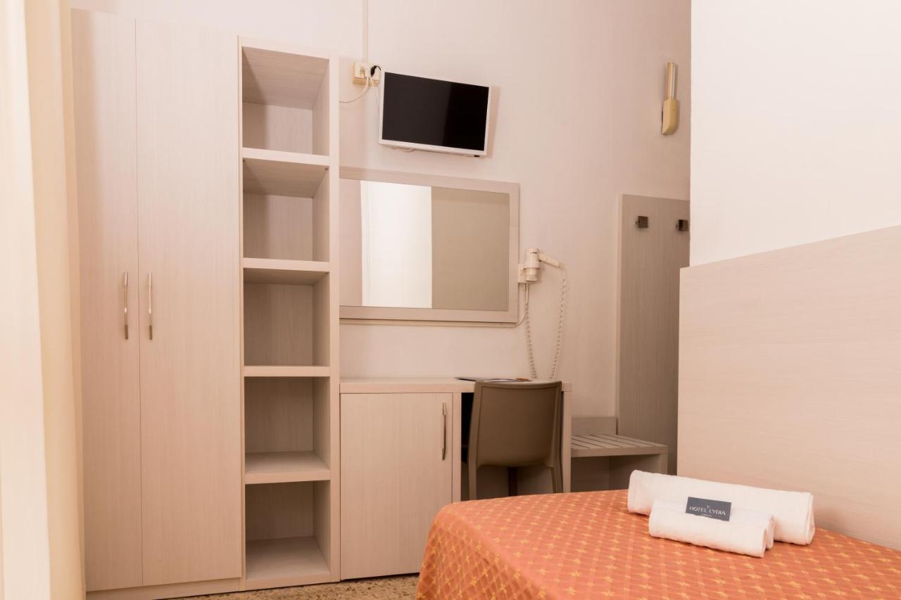Hotel Lydia Cervia Exterior photo