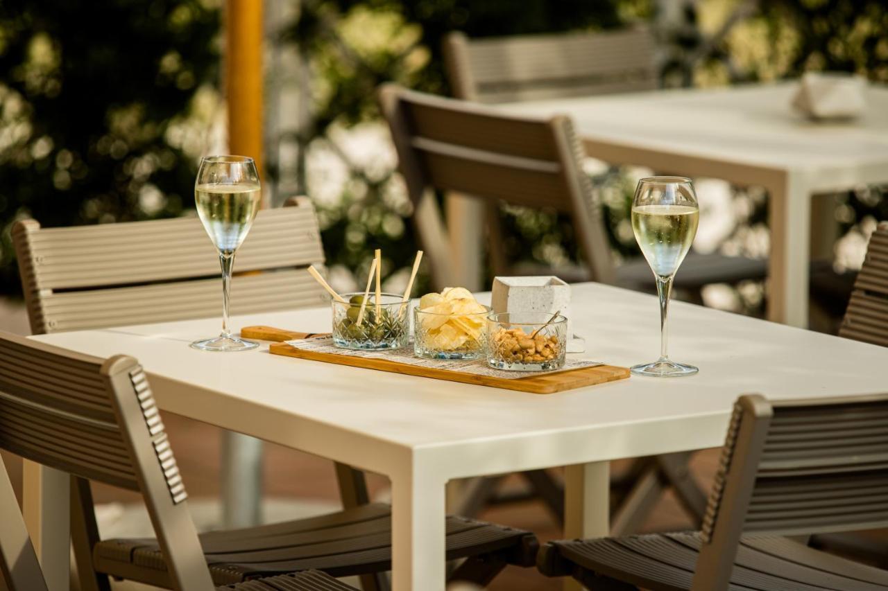 Hotel Lydia Cervia Exterior photo