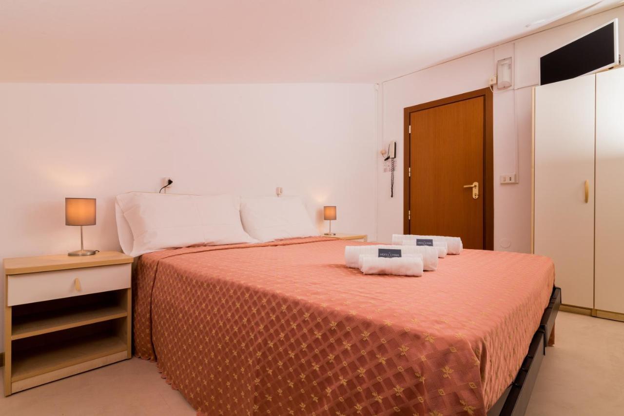 Hotel Lydia Cervia Exterior photo